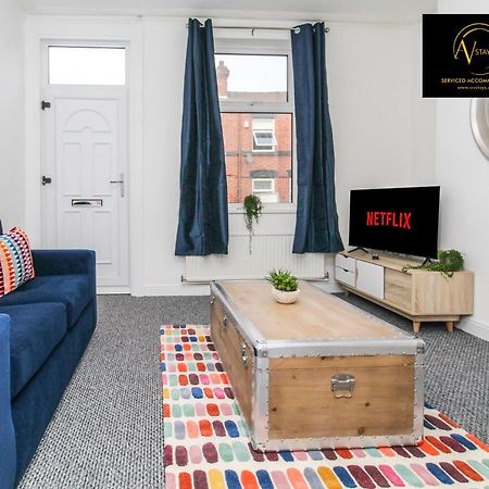 Modern House By Av Stays Short Lets & Serviced Accommodation St Helens St Helens  Buitenkant foto