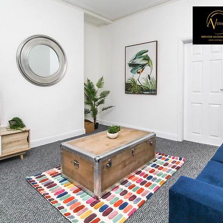 Modern House By Av Stays Short Lets & Serviced Accommodation St Helens St Helens  Buitenkant foto