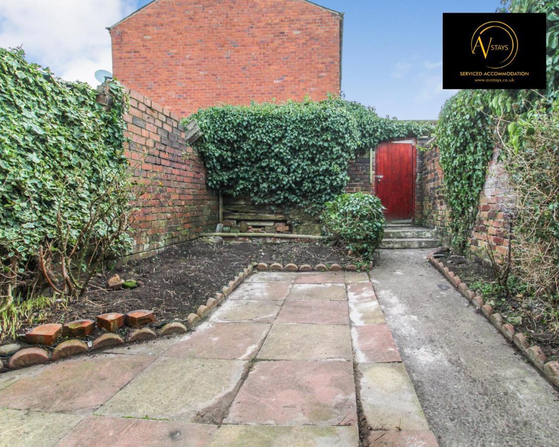 Modern House By Av Stays Short Lets & Serviced Accommodation St Helens St Helens  Buitenkant foto